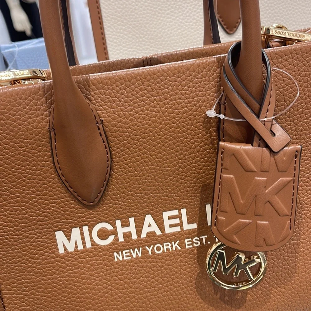 MICHAEL KORS Mirella Sm Shopper TZ XBody Pebbled Leather Crossbody
Luggage
NWT - Picture 2 of 16